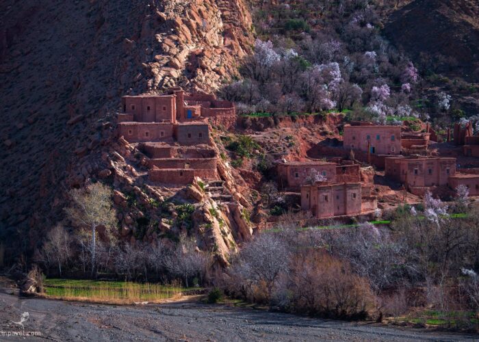 4 Day Trek Through Mountains Berber Villages and Lush Valleys