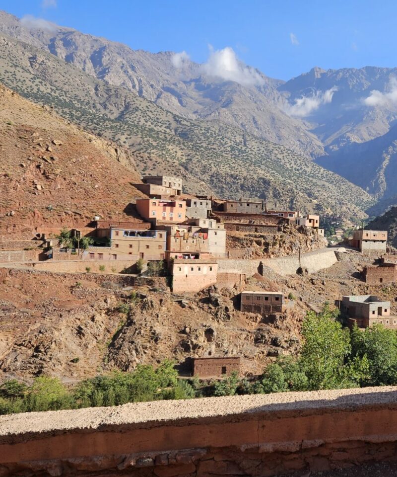 https://showmemorocco.com/tour/journey-through-the-majestic-atlas-mountains-5-day-berber-villages-trek/?preview=true